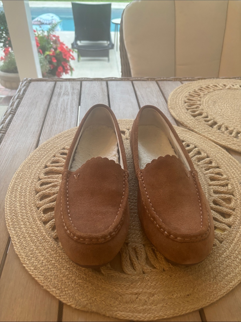 Vionic McKenzie Loafers (size 9)